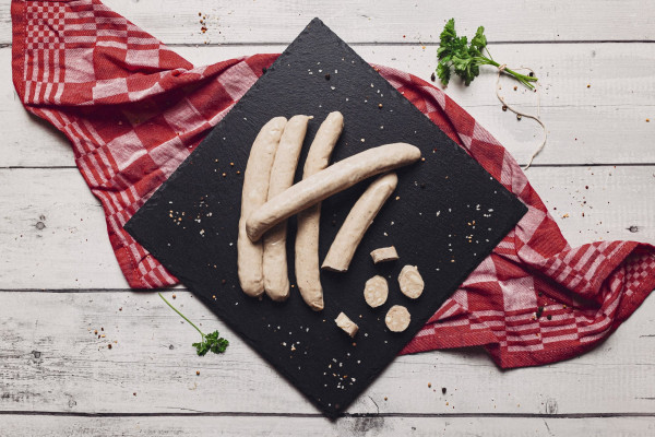 Rostbratwurst mit Käse vom Strohschwein