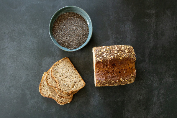 Chiakruste halbgebacken