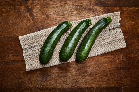 Zucchini grün