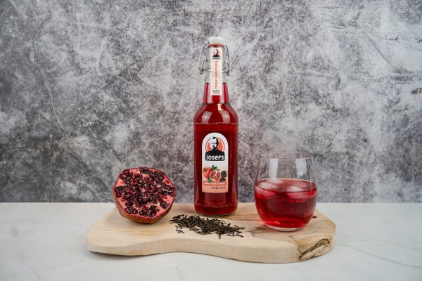 Fairer Granatapfel Teegetränk