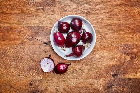 Zwiebeln rot
