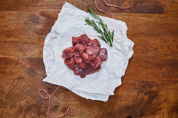 Hirschgulasch aus der Schulter