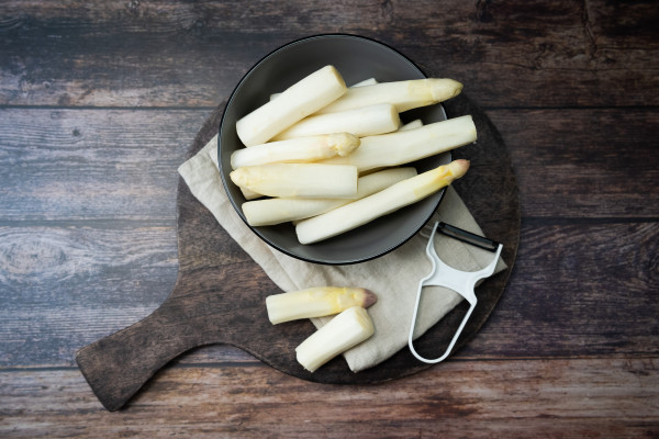 Bruchspargel geschält